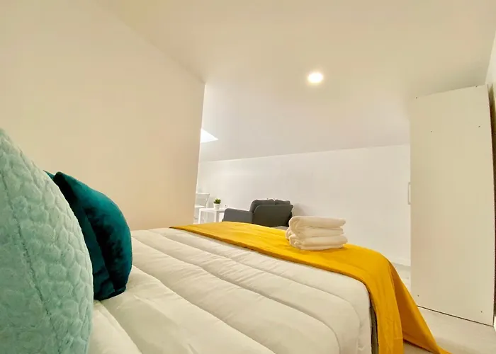 Brighthouse - Modern アパート