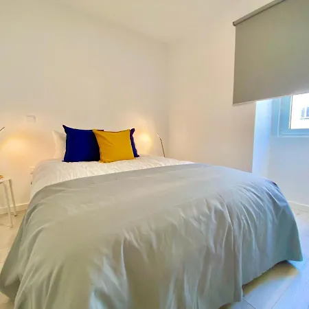 Brighthouse - Modern Apartment *