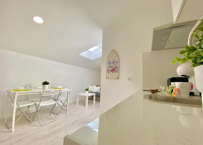 Brighthouse - Modern Apartament *