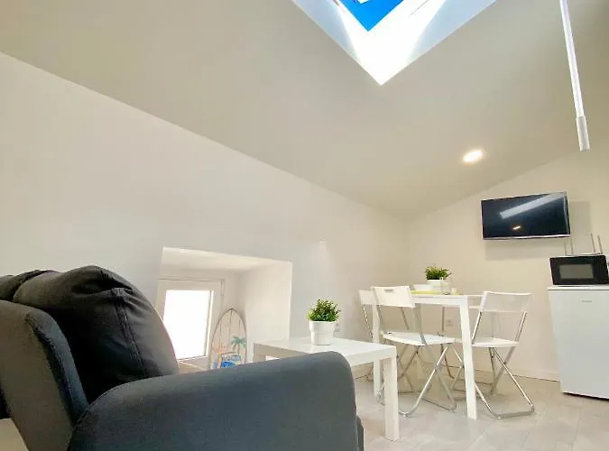 Brighthouse - Modern Apartament