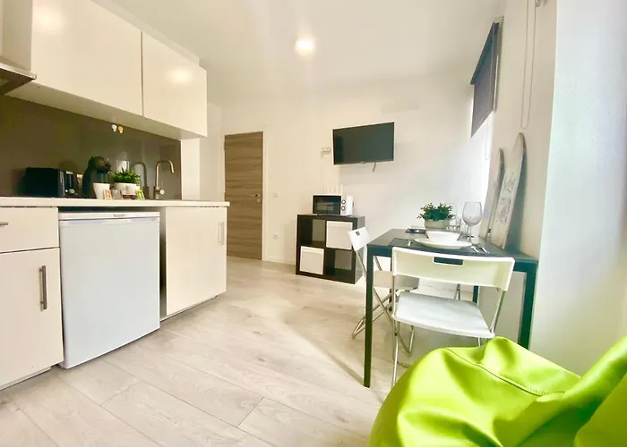 Brighthouse - Modern Apartament