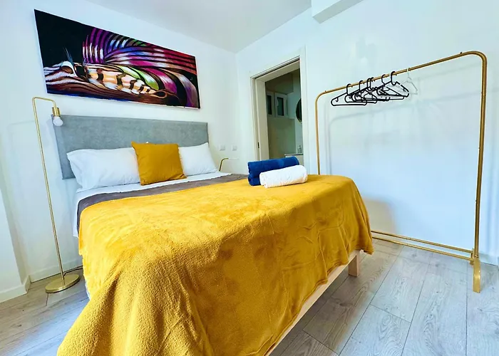 Brighthouse - Modern Apartament *